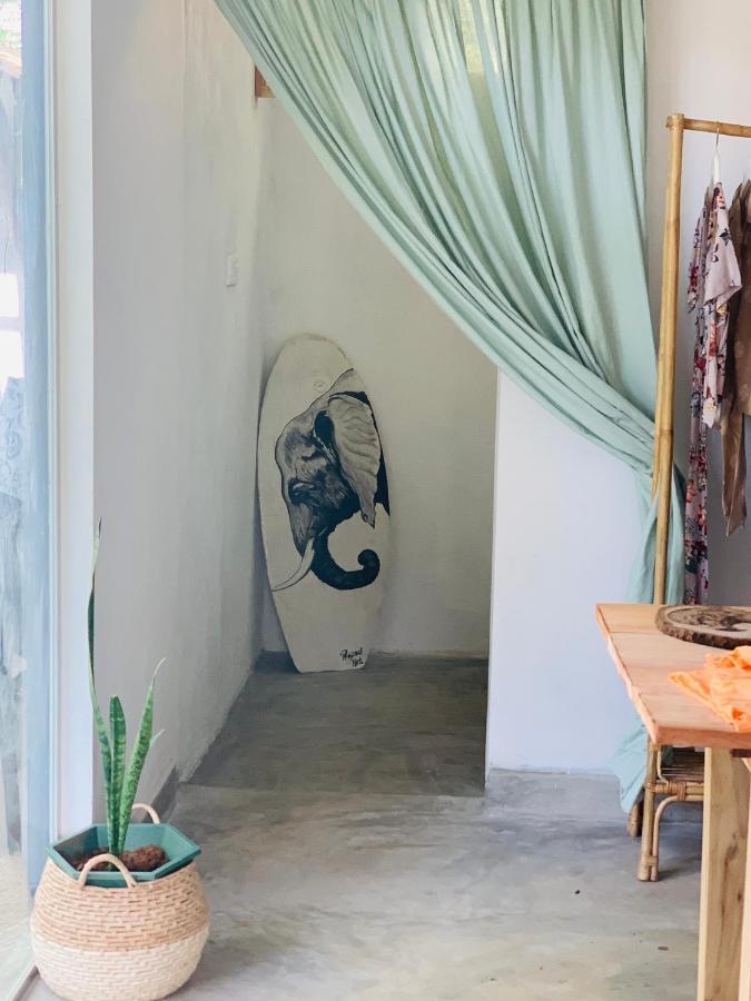 Pranaya Hiriketiya Hostel ดิคเวลลา ภายนอก รูปภาพ